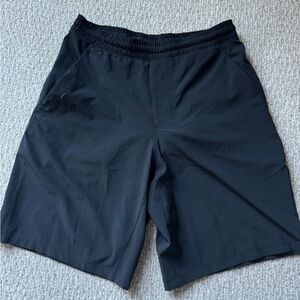 Men’s Lululemon shorts Suze S